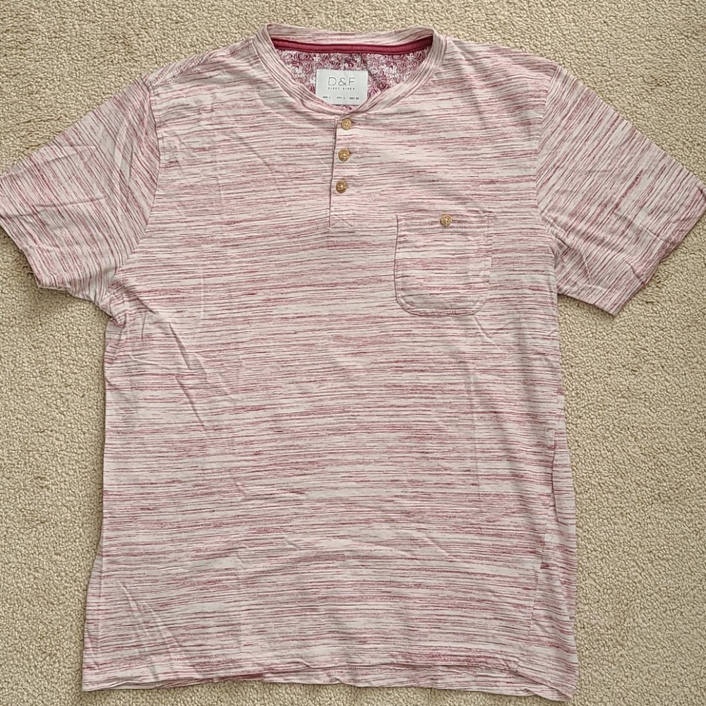 D&F short sleeve Henley w/Pocket